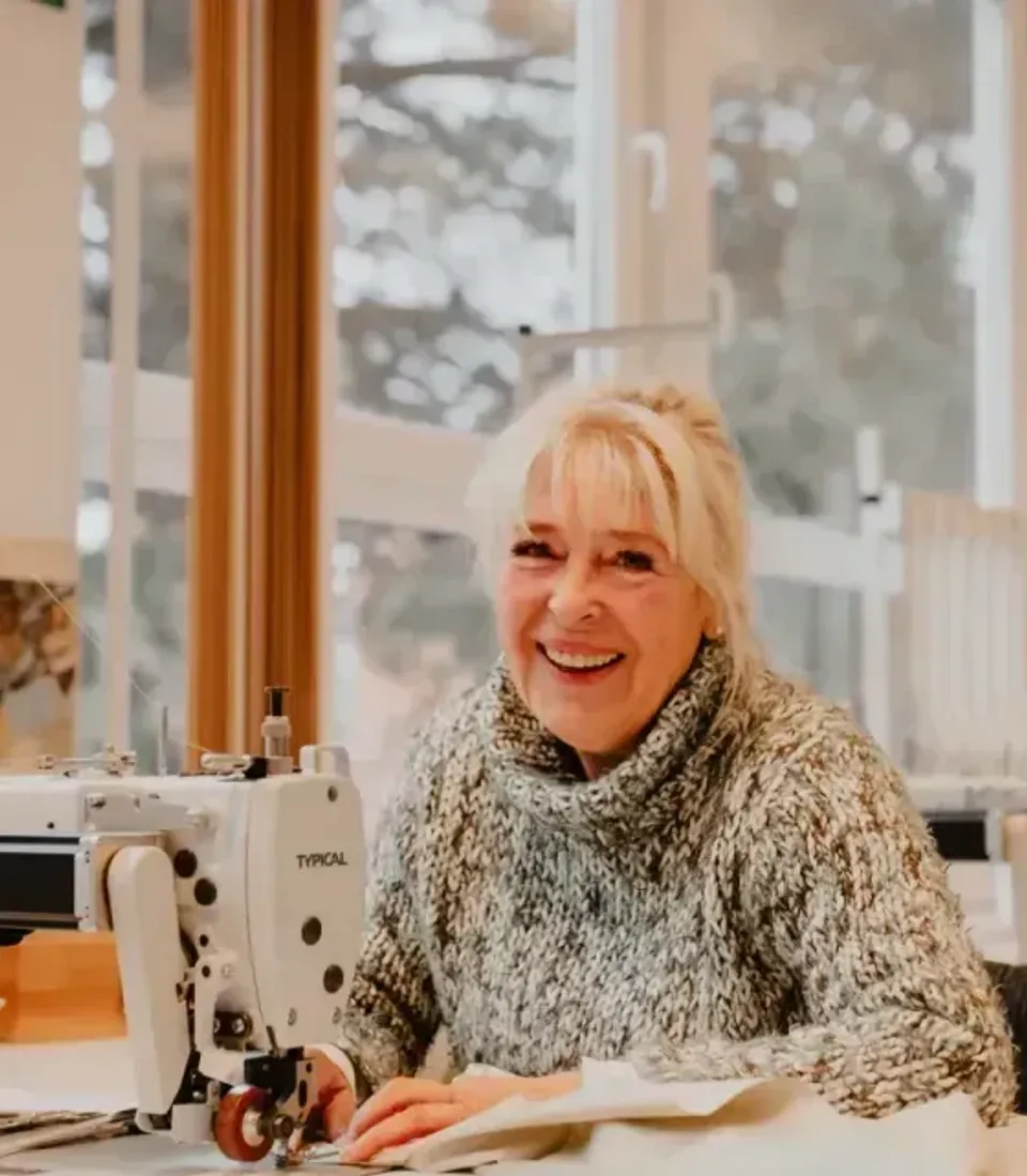 Näharbeit in der Manufaktur